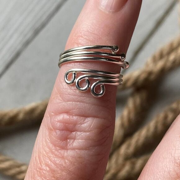 Sterling Silver Wrap Around Toe Ring - Picture 5 of 5